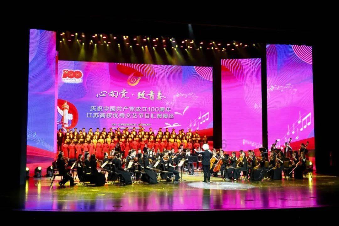 办年货 接福字!青岛市残联组织“推着轮椅赶年集”活动